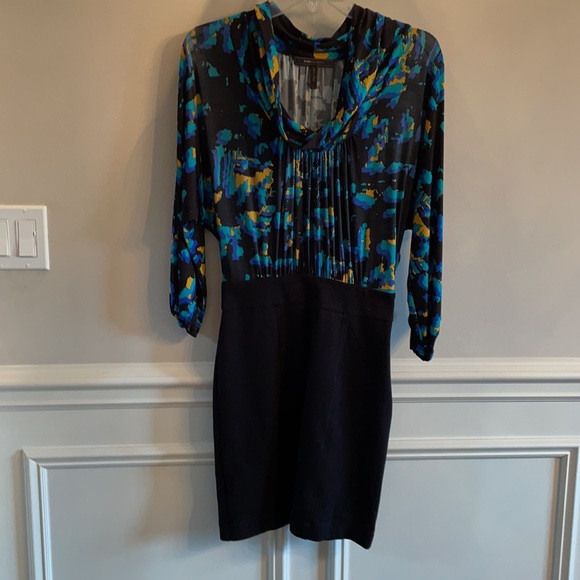 BCBGMAXAZRIA long sleeve dress, size 0 - Picture 2 of 2